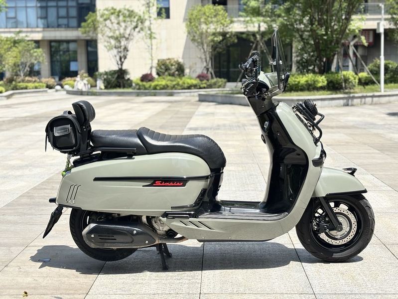 二手维多利亚Sixties 250Si