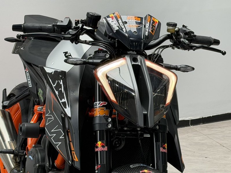 二手KTMR2R1290 Super Duke