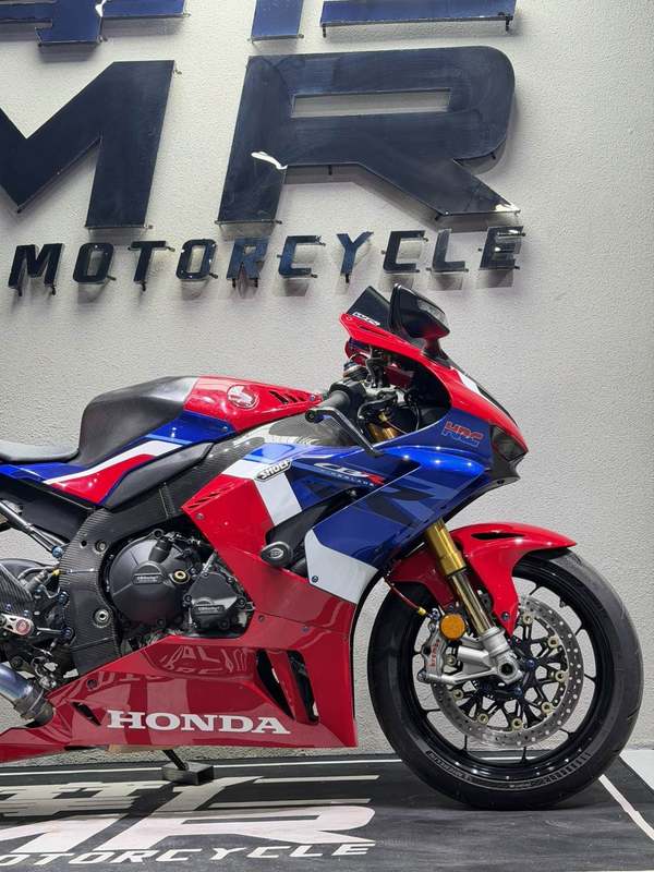 二手本田CBR 1000 RR-R
