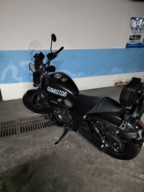 二手QJMOTOR闪300