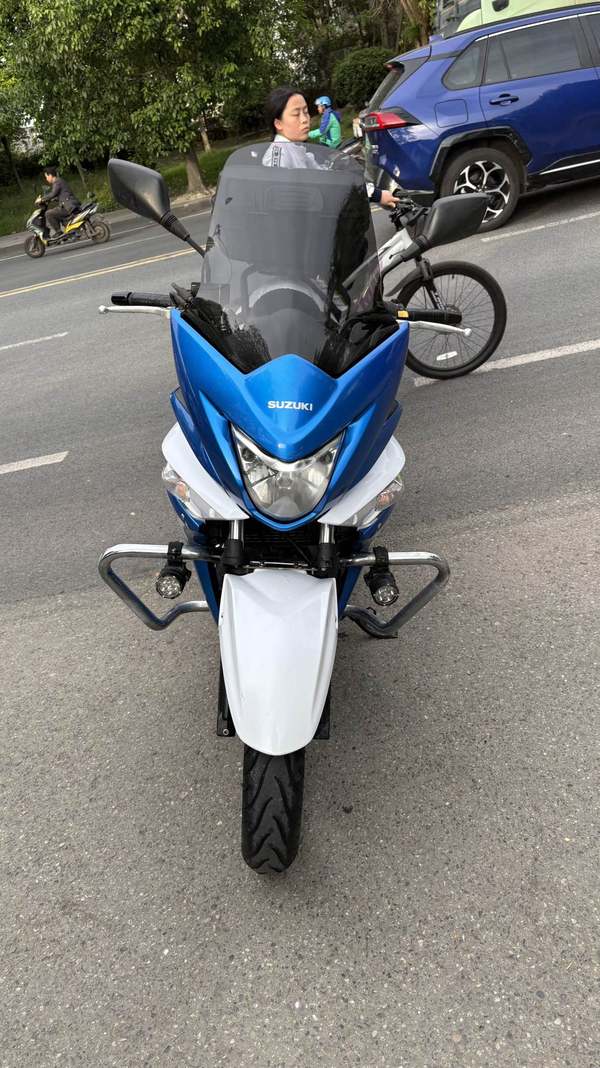 二手铃木GW 250F Inazuma 