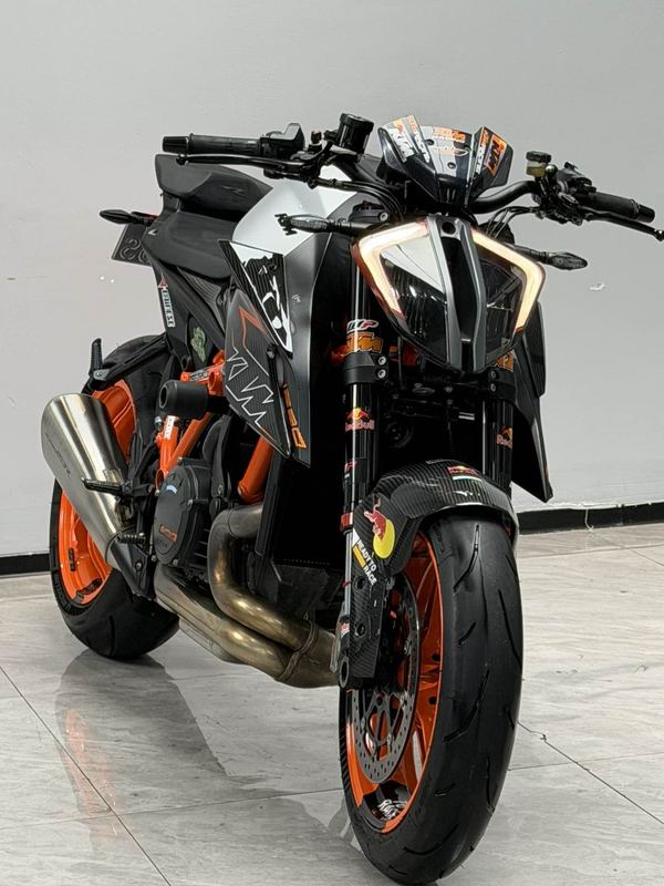 二手KTMR2R1290 Super Duke
