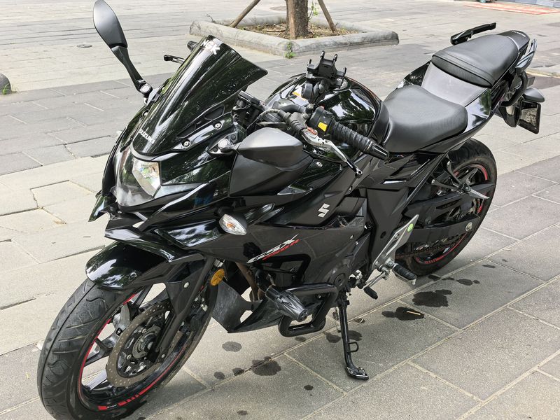 二手豪爵铃木GSX250R