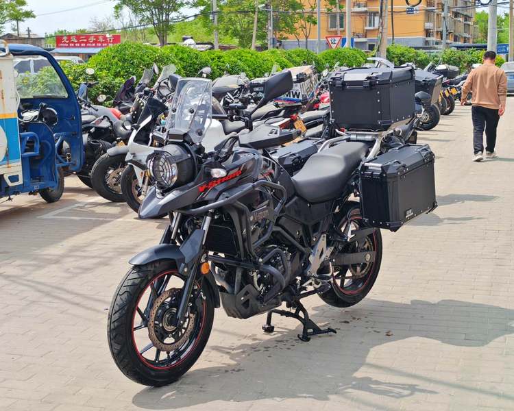 二手豪爵铃木DL250