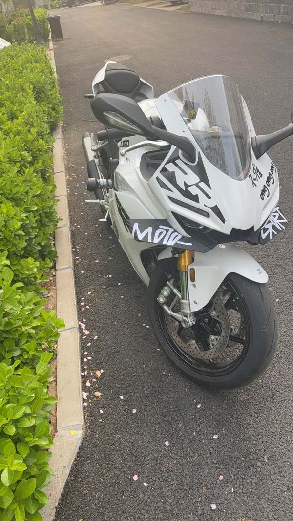 二手张雪机车500RR
