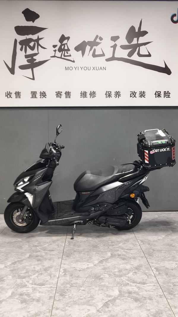 二手新大洲本田裂行 RX125Fi