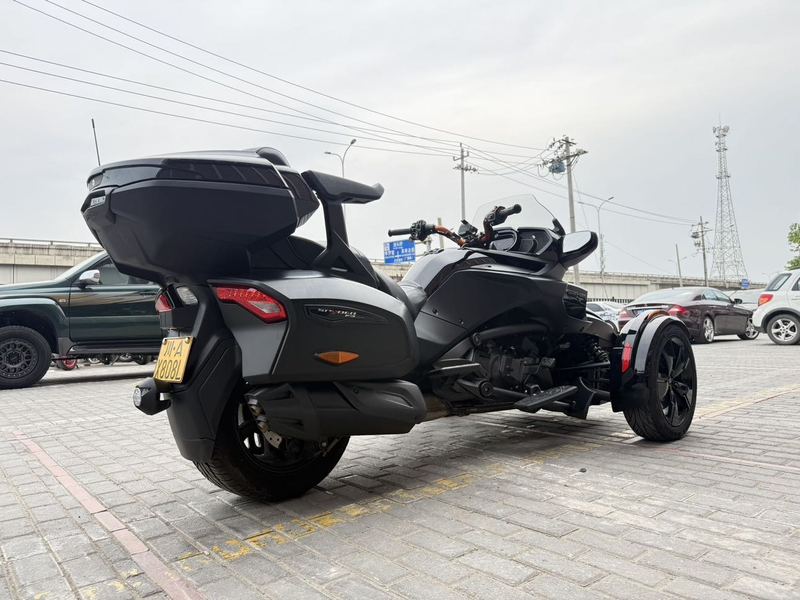 二手庞巴迪Spyder F3 