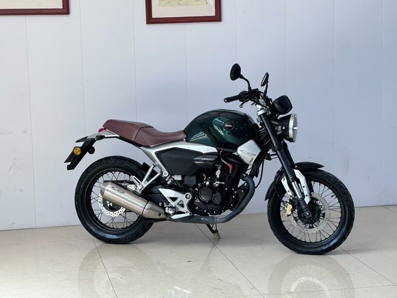 二手五羊本田鸷道 CB190SS