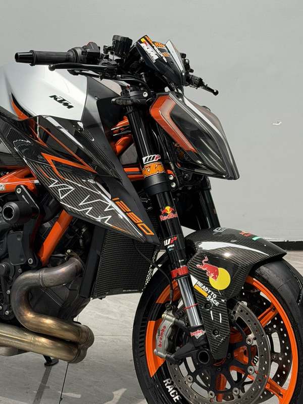 二手KTMR2R1290 Super Duke
