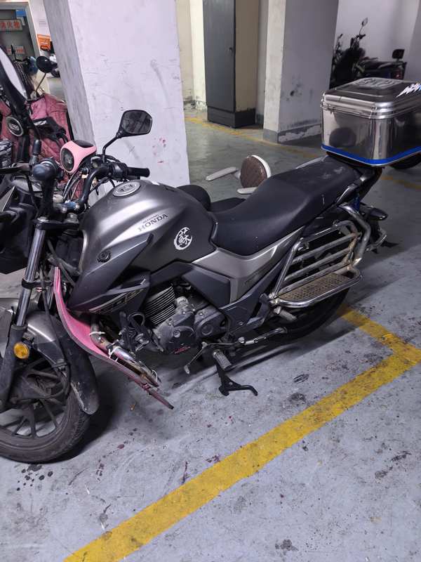 二手五羊本田帅影150