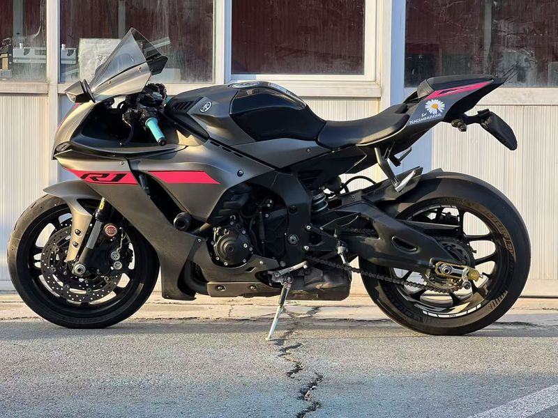 二手雅马哈YZF-R1