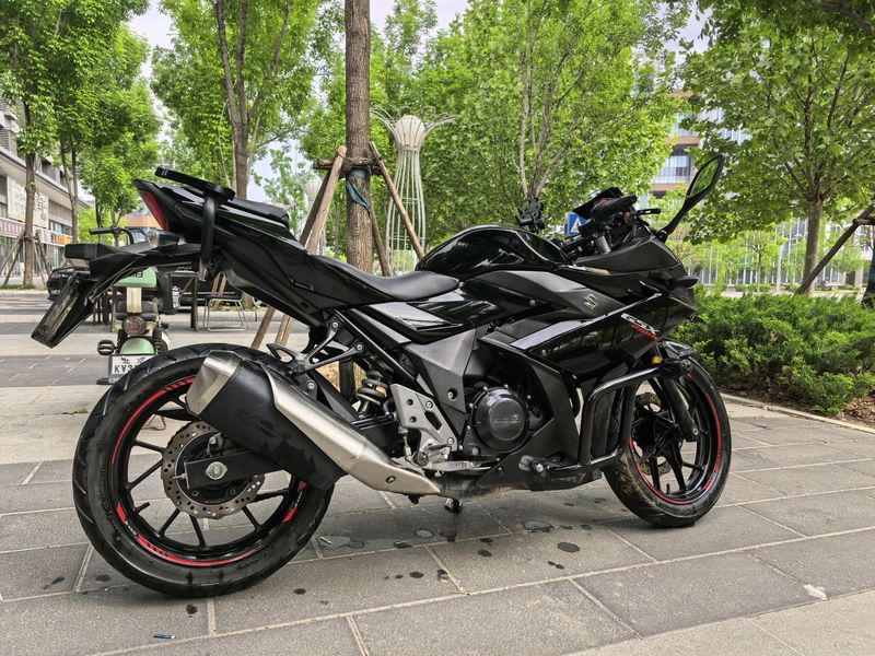二手豪爵铃木GSX250R