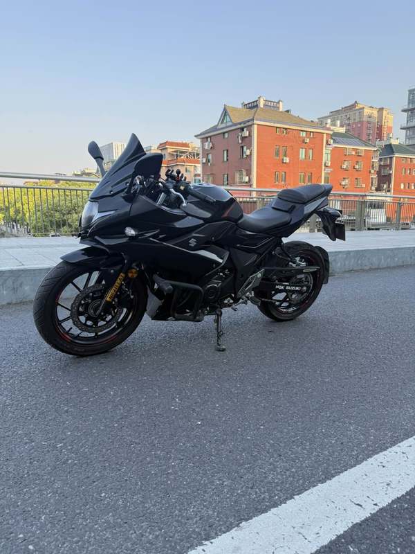 二手豪爵铃木GSX250R