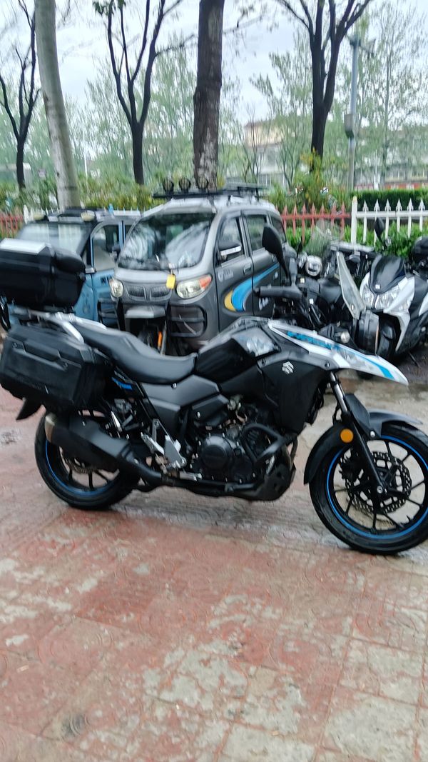 二手豪爵铃木DL250