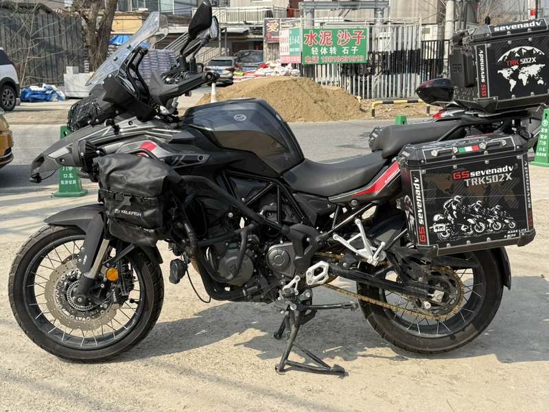 二手贝纳利金鹏 TRK502