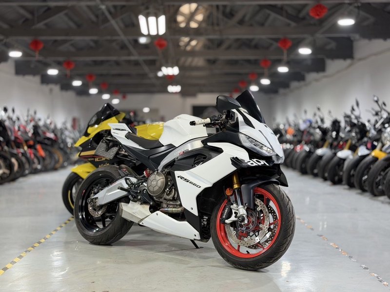 二手阿普利亚RS 660 