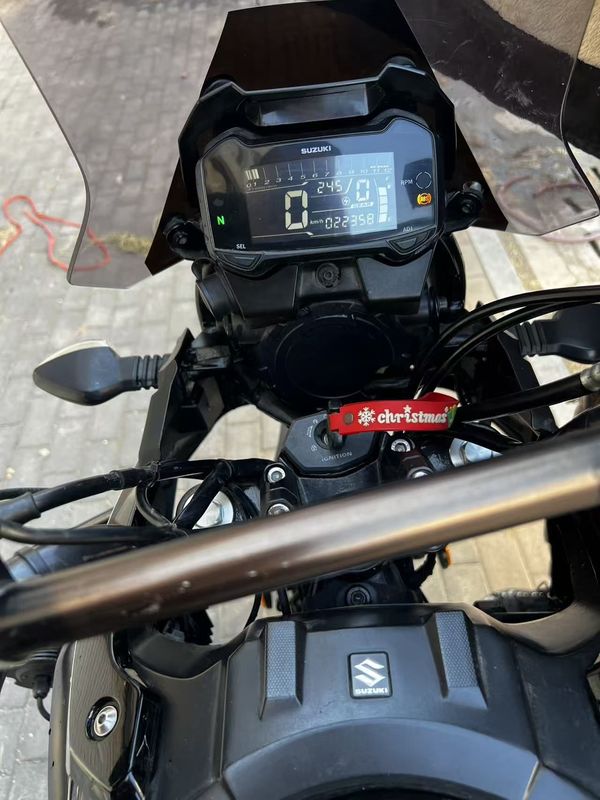 二手豪爵铃木DL250