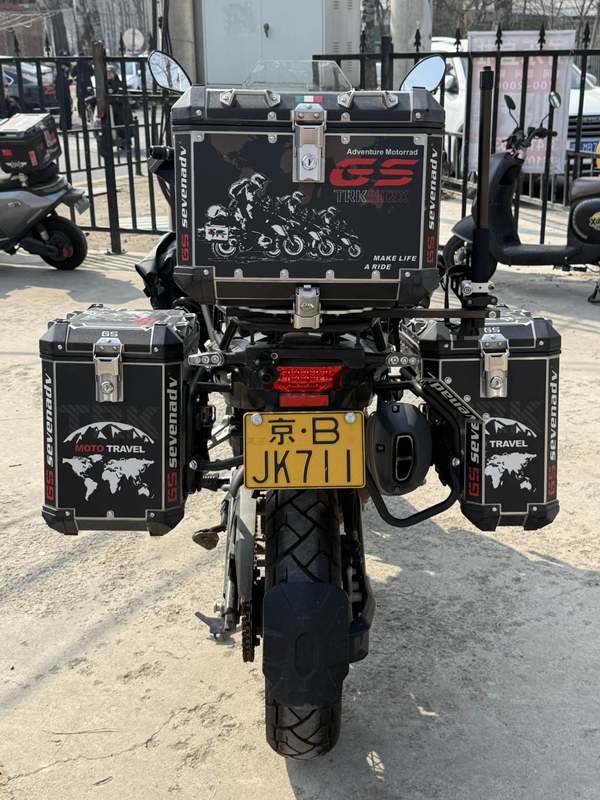 二手贝纳利金鹏 TRK502