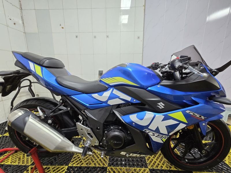 二手豪爵铃木GSX250R