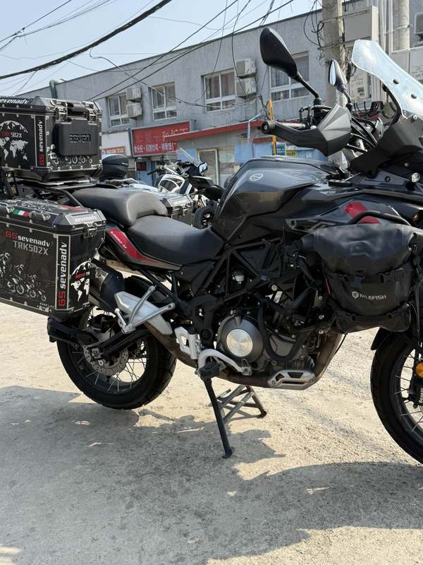 二手贝纳利金鹏 TRK502