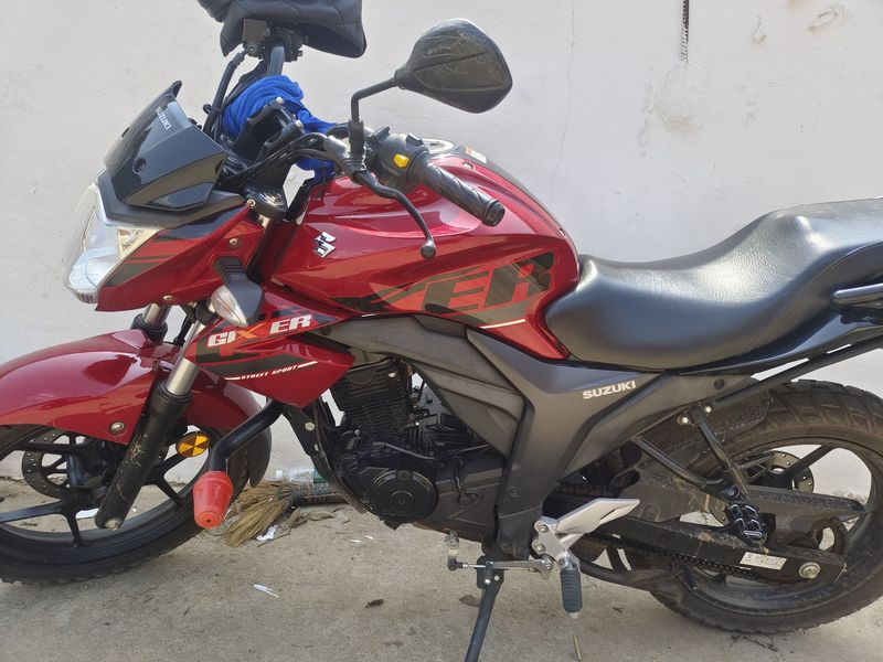 二手济南铃木极客飒 Gixxer 155 NK