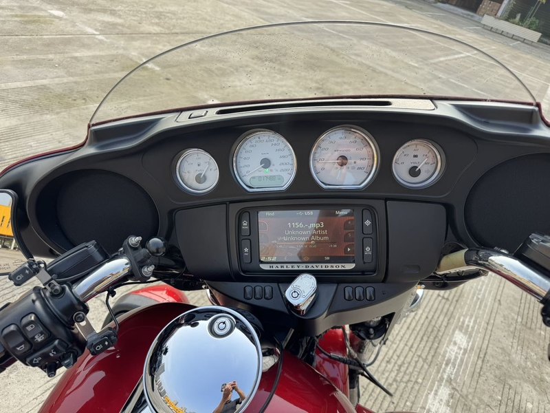 二手哈雷戴维森大道滑翔 Street Glide