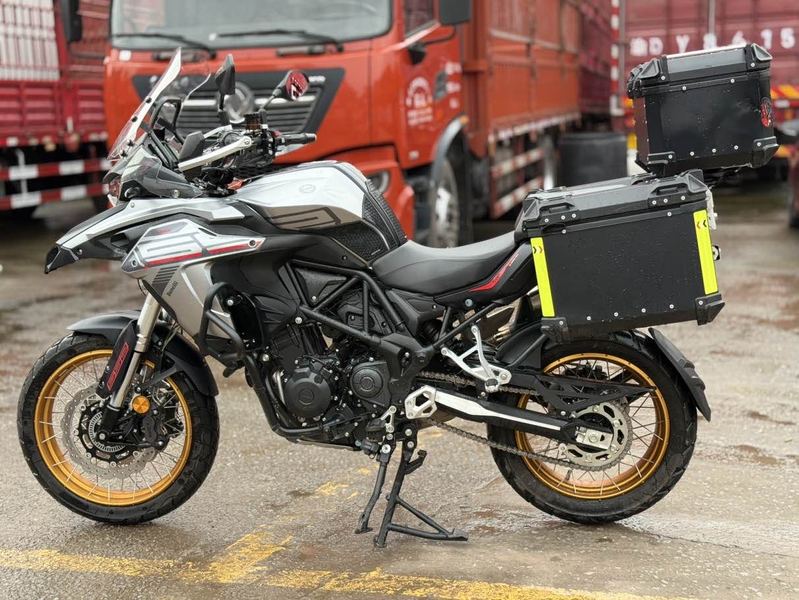 二手贝纳利TRK552