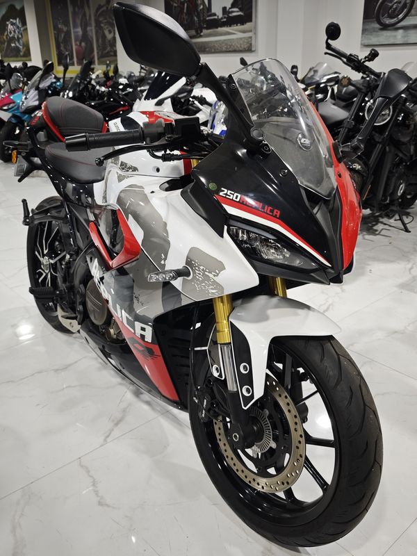 二手QJMOTOR赛250