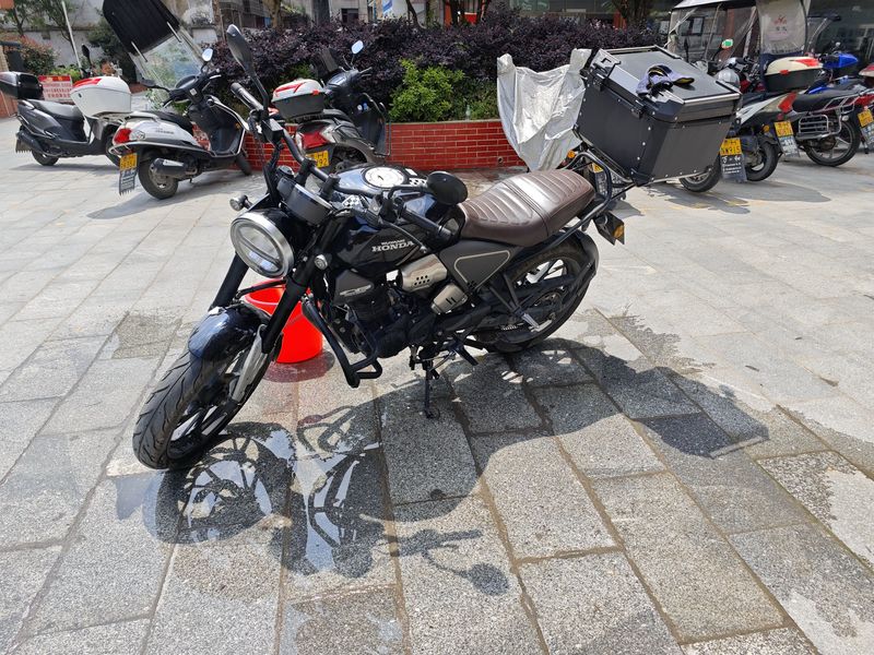 二手五羊本田鸷道 CB190SS