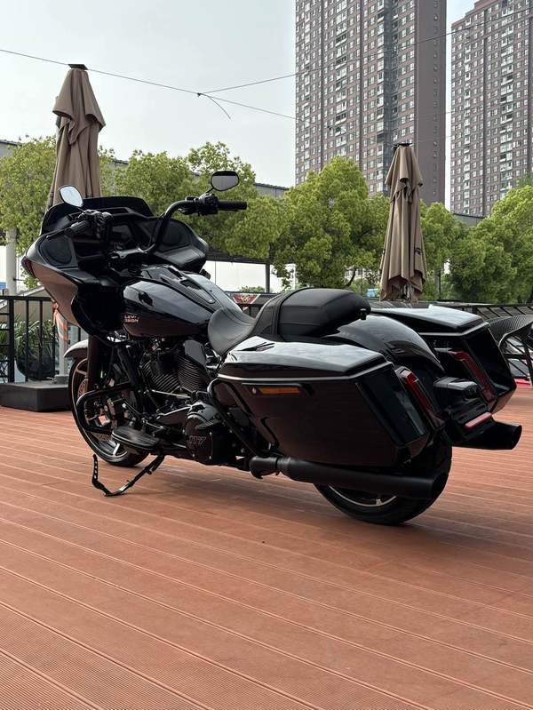 二手哈雷戴维森公路滑翔 Road Glide