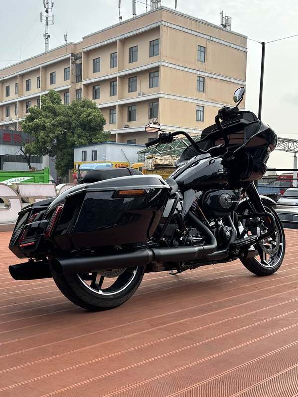 二手哈雷戴维森公路滑翔 Road Glide