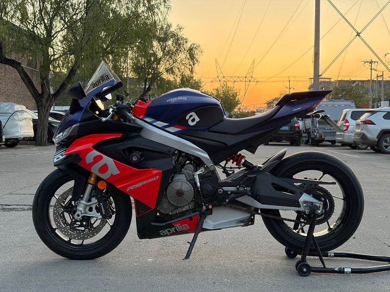 二手阿普利亚RS 660 