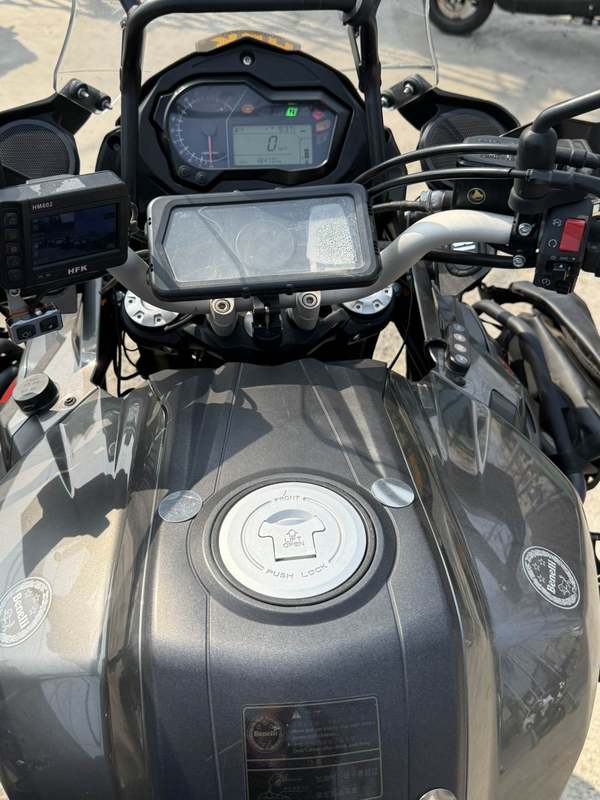 二手贝纳利金鹏 TRK502