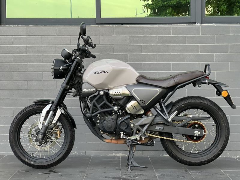 二手五羊本田鸷道 CB190SS