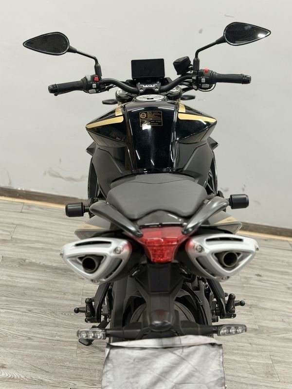 二手贝纳利TNT600i