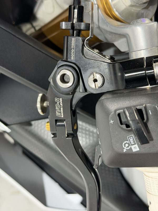 二手阿普利亚RS 660 