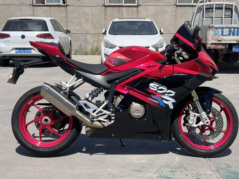 二手张雪机车500RR