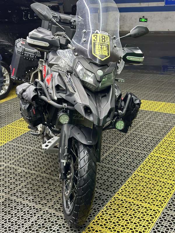 二手贝纳利金鹏 TRK502