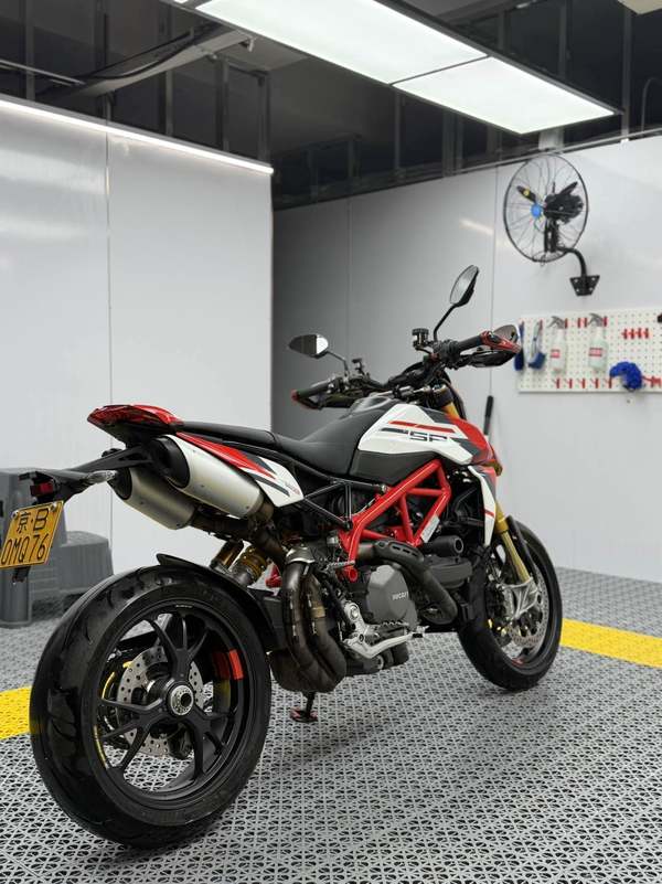 二手杜卡迪Hypermotard 950