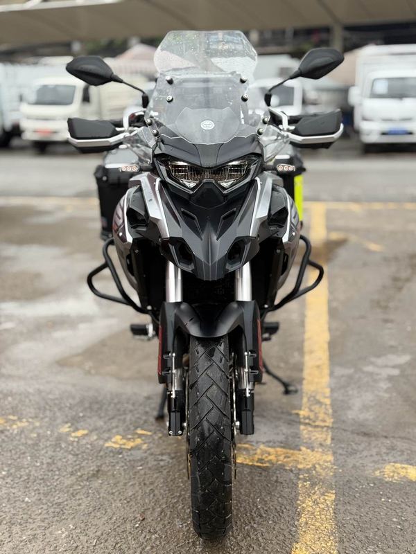 二手贝纳利TRK552