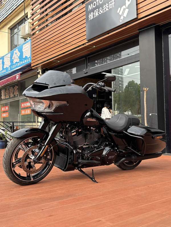 二手哈雷戴维森公路滑翔 Road Glide