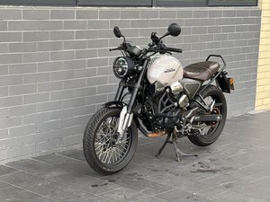 二手五羊本田鸷道 CB190SS
