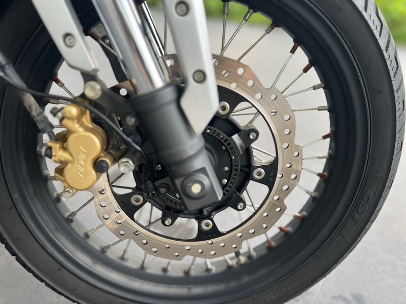 二手五羊本田鸷道 CB190SS