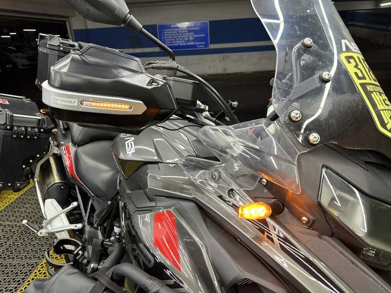 二手贝纳利金鹏 TRK502