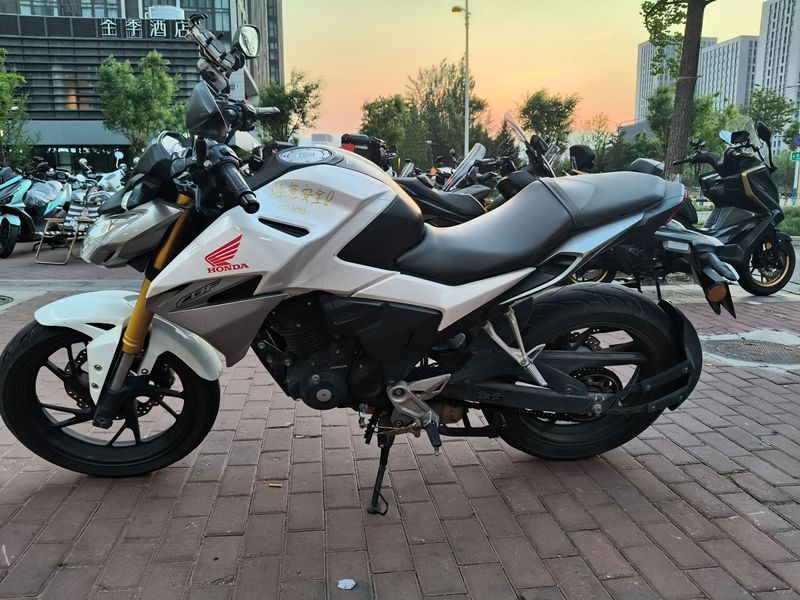 二手新大洲本田CBF190R