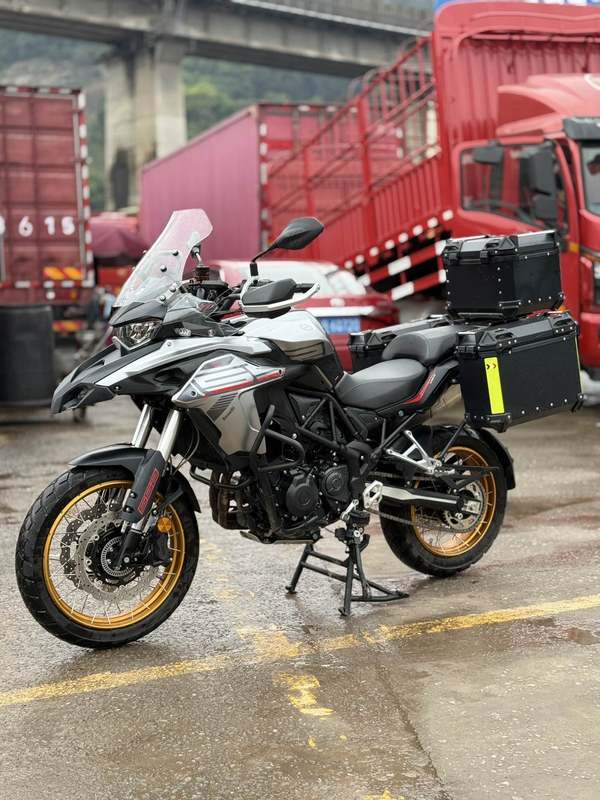 二手贝纳利TRK552