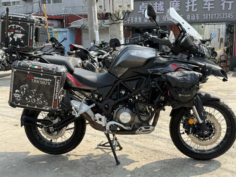 二手贝纳利金鹏 TRK502