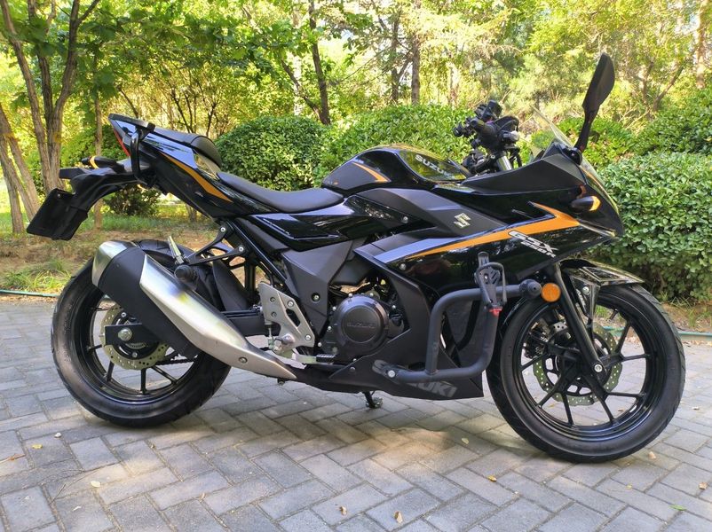 二手豪爵铃木GSX250R