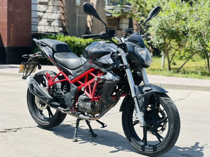 二手贝纳利红宝龙 TNT150i