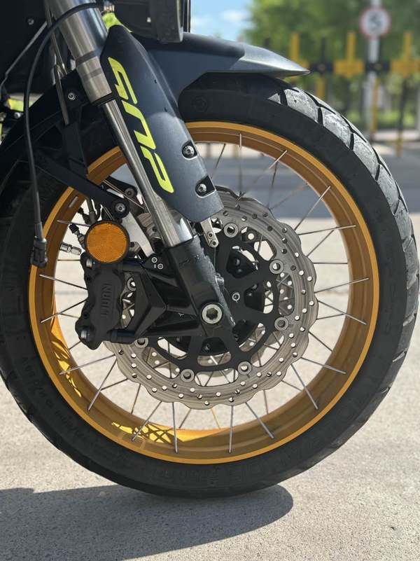 二手贝纳利金鹏 TRK502